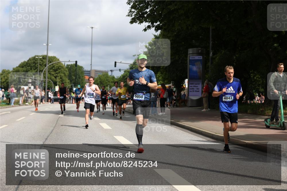 29.06.2025 - hella hamburg halbmarathon Yannick Fuchs http://msf.ph/oto/8245234 29.06.2025 10:35:08 20KM 1882, 1912, 2324, 2714, 2949, 3332, 4843, 4889, 5007, 5014, 5050, 5745, 5803, 5916, 6080, 7080, 7284, 8074, 8370, 8465, 8629, 8966, 9979, 10369, 10900, 10934, 10968, 11731, 11767, 11959, 12088, 12365, 12540, 12704, 12865, 13029, 13158, 13667, 14092, 14820, 14924, 15424, 15493, 15542, 15689, 16249, 17214, 17620, 17724, 18173, 18192, 18614 meine-sportfotos.de