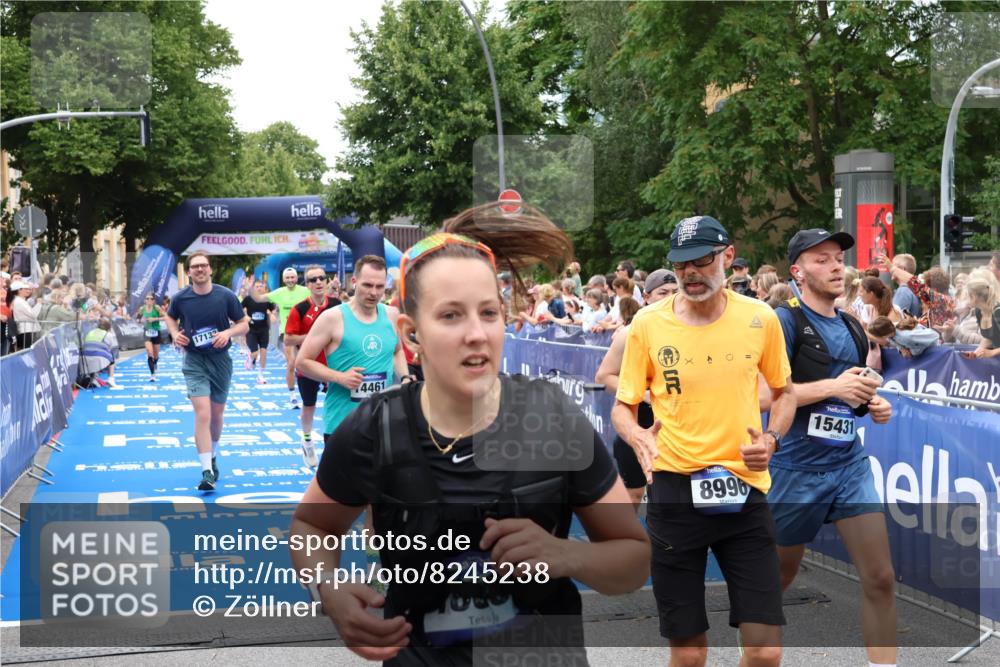 29.06.2025 - hella hamburg halbmarathon Zöllner http://msf.ph/oto/8245238 29.06.2025 10:56:53 Ziel 1955, 2378, 2741, 3836, 5418, 6835, 7716, 8825, 13816, 14461, 15431, 16008, 16009, 16679, 17133 meine-sportfotos.de