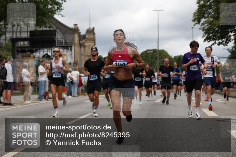 29.06.2025 - hella hamburg halbmarathon Yannick Fuchs http://msf.ph/oto/8245395 29.06.2025 10:47:39 20KM 1030, 1151, 1267, 1502, 1727, 2058, 2070, 2082, 2354, 2518, 2630, 3096, 3208, 3209, 3819, 4770, 5020, 5638, 5866, 6294, 6481, 6511, 6512, 6629, 6762, 6877, 6942, 7177, 7274, 7864, 7918, 8335, 8390, 8447, 9142, 10549, 10891, 10895, 11068, 11844, 12379, 12632, 12909, 13032, 13033, 13289, 13397, 13865, 13912, 13997, 15061, 15441, 15497, 15502, 15838, 15856, 15946, 16477, 17348, 17482, 18134, 18143, 18418, 18487, 18590, 18612 meine-sportfotos.de