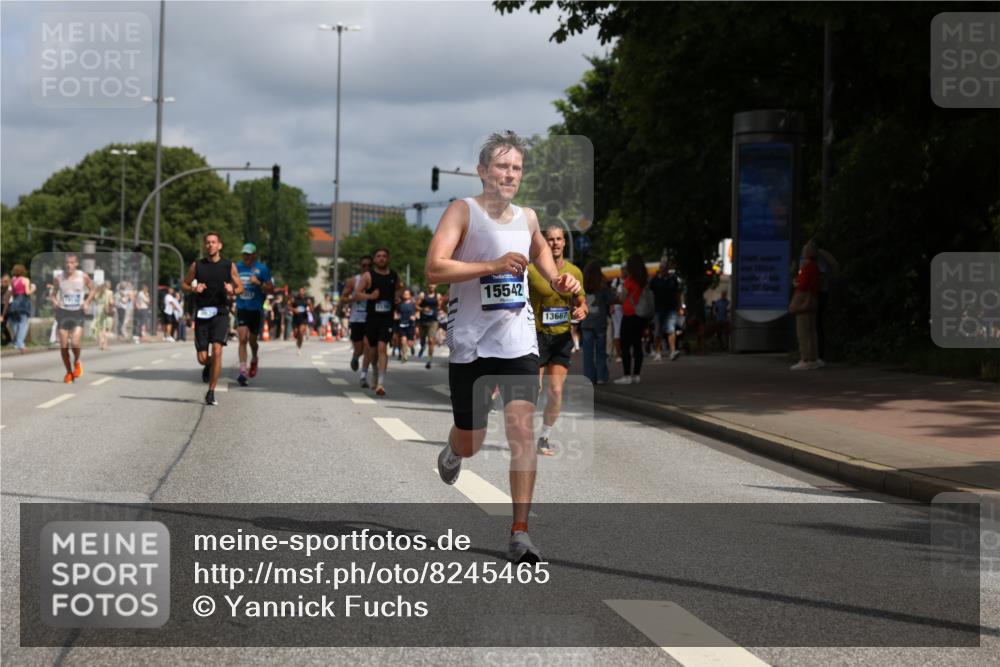 29.06.2025 - hella hamburg halbmarathon Yannick Fuchs http://msf.ph/oto/8245465 29.06.2025 10:35:10 20KM 1677, 1882, 1912, 2324, 2714, 2949, 3332, 4843, 4889, 5007, 5014, 5050, 5745, 5916, 6080, 7080, 7284, 8074, 8370, 8465, 8629, 8966, 9979, 10369, 10934, 10968, 10978, 11767, 11959, 12088, 12365, 12540, 12704, 13029, 13158, 13667, 14092, 14820, 14924, 15164, 15424, 15493, 15542, 15689, 16249, 16599, 17214, 17620, 17724, 18173, 18192, 18399, 18614 meine-sportfotos.de
