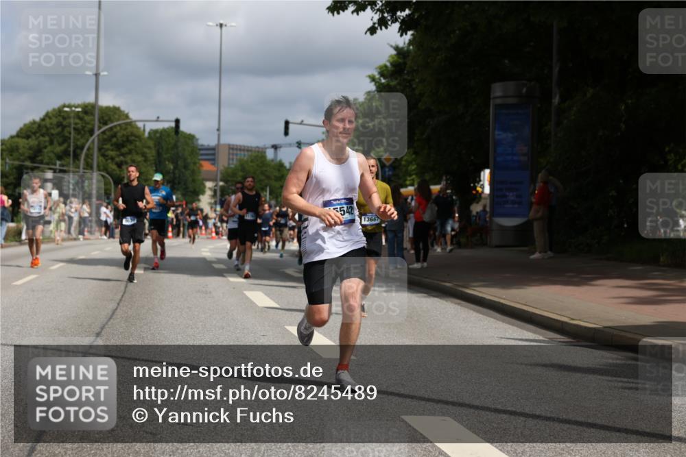 29.06.2025 - hella hamburg halbmarathon Yannick Fuchs http://msf.ph/oto/8245489 29.06.2025 10:35:10 20KM 1677, 1882, 1912, 2324, 2714, 2949, 3332, 4843, 4889, 5007, 5014, 5050, 5745, 5916, 6080, 7080, 7284, 8074, 8370, 8465, 8629, 8966, 9979, 10369, 10934, 10968, 10978, 11767, 11959, 12088, 12365, 12540, 12704, 13029, 13158, 13667, 14092, 14820, 14924, 15164, 15424, 15493, 15542, 15689, 16249, 16599, 17214, 17620, 17724, 18173, 18192, 18399, 18614 meine-sportfotos.de
