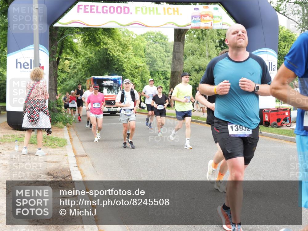 29.06.2025 - hella hamburg halbmarathon MichiJ http://msf.ph/oto/8245508 29.06.2025 10:50:59 Zwischen KM18-KM19 1212, 1733, 1851, 2463, 4985, 5653, 7333, 9681, 10824, 11556, 11657, 12781, 12843, 13932, 16753, 17112, 19241 meine-sportfotos.de