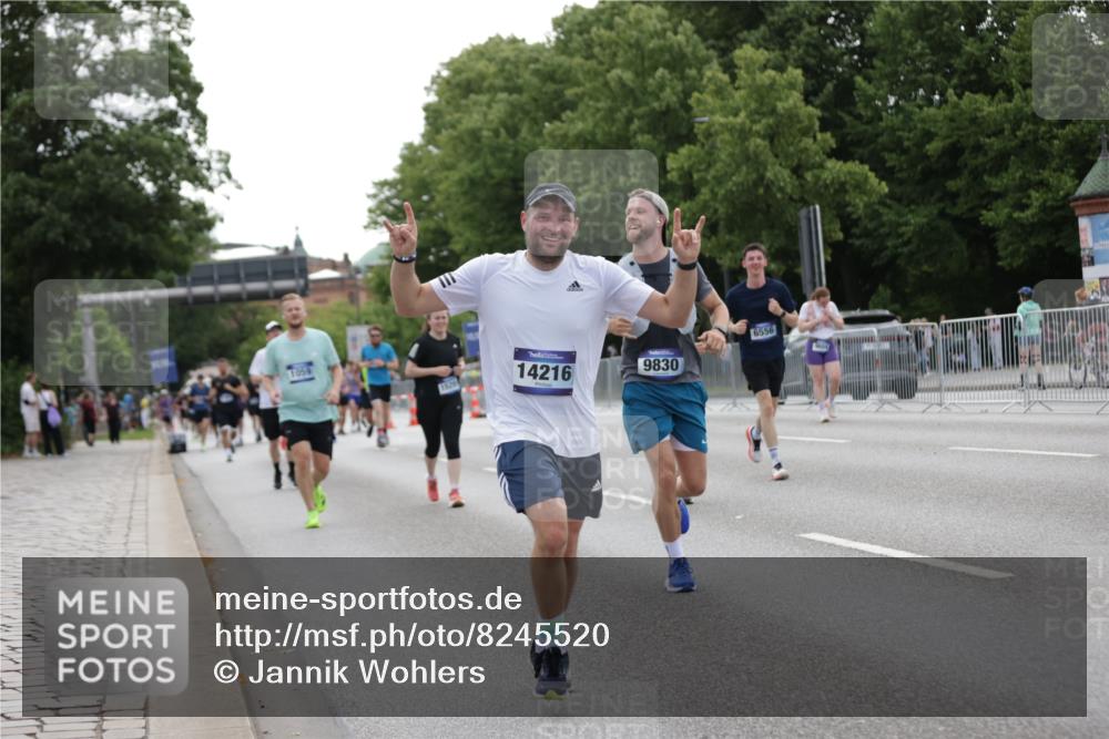 29.06.2025 - hella hamburg halbmarathon Jannik Wohlers http://msf.ph/oto/8245520 29.06.2025 10:30:20 Lombardsbrücke 1059, 1472, 1647, 2268, 2505, 2569, 2754, 2755, 3131, 3281, 4198, 6344, 6556, 7071, 7120, 9830, 11984, 12460, 12461, 14216, 14803, 15299, 15757, 16791, 18362, 18795, 18860 meine-sportfotos.de
