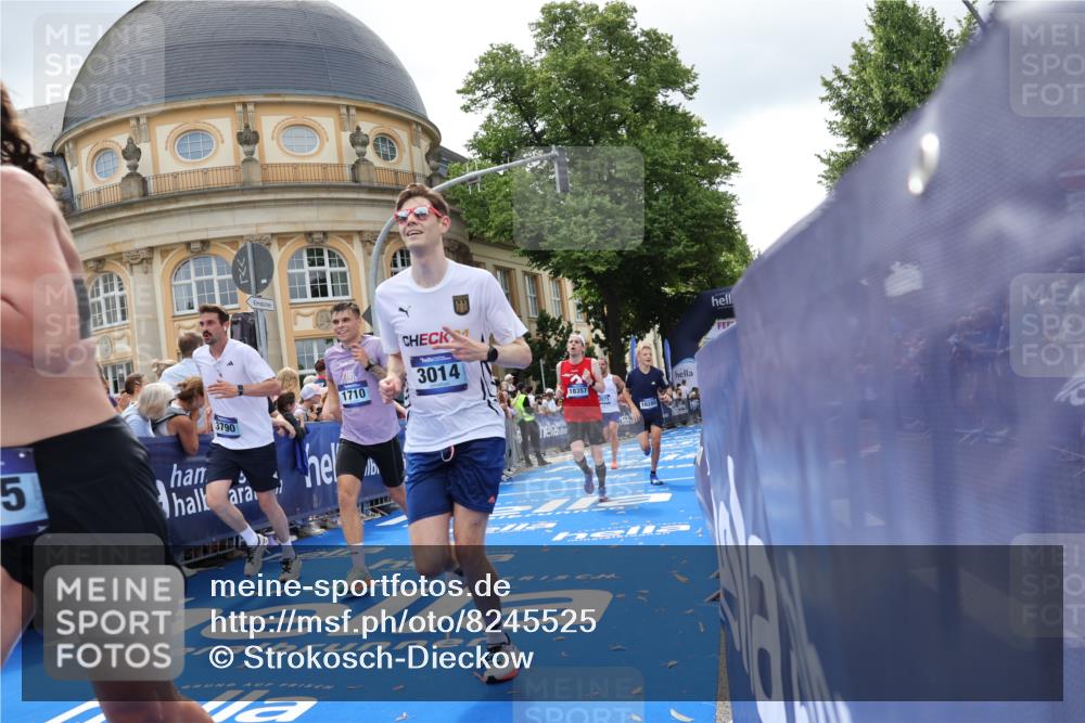 29.06.2025 - hella hamburg halbmarathon Strokosch-Dieckow http://msf.ph/oto/8245525 29.06.2025 10:38:29 Ziel 1710, 2745, 3014, 3790, 8571, 11379, 14905, 14992, 16075, 16280, 17154, 18357, 18761 meine-sportfotos.de