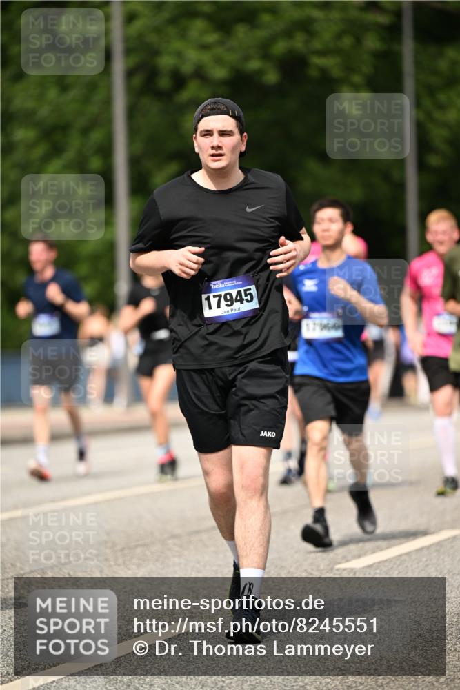 29.06.2025 - hella hamburg halbmarathon Dr. Thomas Lammeyer http://msf.ph/oto/8245551 29.06.2025 10:34:40 Kennedybrücke 2097, 2302, 2569, 4198, 4819, 6556, 6620, 6626, 7071, 7517, 8792, 9095, 9576, 9830, 10322, 10996 meine-sportfotos.de