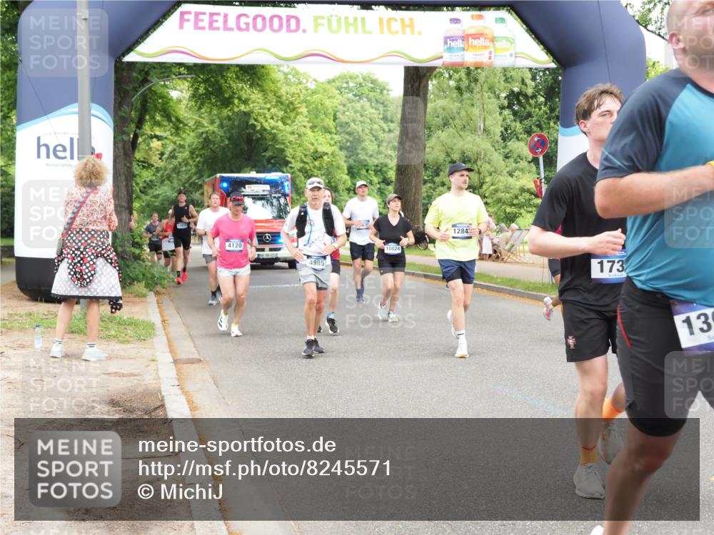 29.06.2025 - hella hamburg halbmarathon MichiJ http://msf.ph/oto/8245571 29.06.2025 10:50:59 Zwischen KM18-KM19 1212, 1733, 1851, 2463, 4985, 5653, 7333, 9681, 10824, 11556, 11657, 12781, 12843, 13932, 16753, 17112, 19241 meine-sportfotos.de