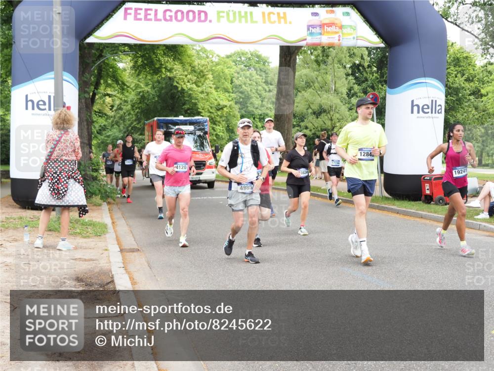 29.06.2025 - hella hamburg halbmarathon MichiJ http://msf.ph/oto/8245622 29.06.2025 10:51:00 Zwischen KM18-KM19 1212, 1733, 1851, 2463, 4985, 5653, 7333, 9681, 10824, 11556, 11657, 12781, 12843, 13932, 16395, 16753, 17112, 19241 meine-sportfotos.de