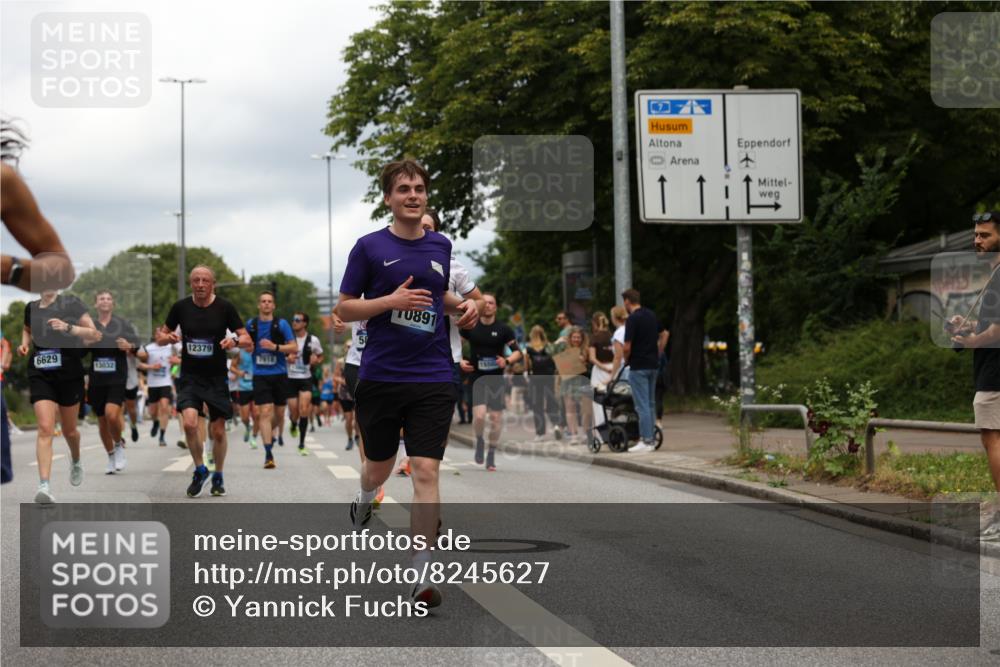 29.06.2025 - hella hamburg halbmarathon Yannick Fuchs http://msf.ph/oto/8245627 29.06.2025 10:47:40 20KM 1030, 1151, 1267, 1502, 1727, 1870, 2058, 2070, 2082, 2354, 2518, 2630, 3096, 3208, 3209, 3819, 4770, 5020, 5638, 5866, 6294, 6481, 6511, 6512, 6629, 6762, 6877, 6942, 7274, 7918, 8335, 8390, 8447, 9142, 9791, 9922, 10549, 10891, 10895, 11068, 11844, 12321, 12379, 12632, 12909, 13032, 13033, 13289, 13397, 13865, 13912, 13997, 15061, 15441, 15497, 15502, 15838, 15856, 15946, 16477, 17348, 17482, 18134, 18143, 18418, 18487, 18590, 18612 meine-sportfotos.de