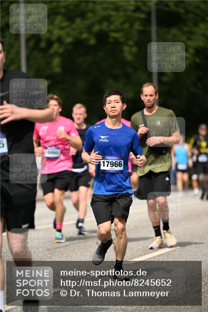 29.06.2025 - hella hamburg halbmarathon Dr. Thomas Lammeyer http://msf.ph/oto/8245652 29.06.2025 10:34:41 Kennedybrücke 2097, 2302, 2505, 2569, 6556, 6620, 6626, 7071, 7517, 8792, 9095, 9576, 9830, 10322, 10989, 10996 meine-sportfotos.de