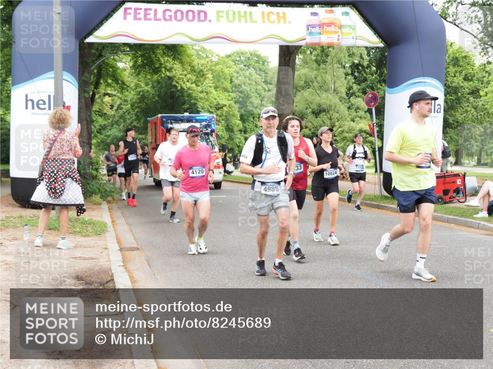 29.06.2025 - hella hamburg halbmarathon MichiJ http://msf.ph/oto/8245689 29.06.2025 10:51:00 Zwischen KM18-KM19 1212, 1733, 1851, 2463, 4985, 5653, 7333, 9681, 10824, 11556, 11657, 12781, 12843, 13932, 16395, 16753, 17112, 19241 meine-sportfotos.de