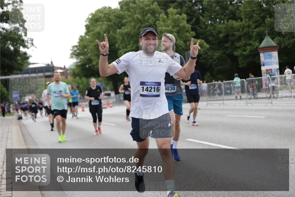 29.06.2025 - hella hamburg halbmarathon Jannik Wohlers http://msf.ph/oto/8245810 29.06.2025 10:30:20 Lombardsbrücke 1059, 1472, 1647, 2268, 2505, 2569, 2754, 2755, 3131, 3281, 4198, 6344, 6556, 7071, 7120, 9830, 11984, 12460, 12461, 14216, 14803, 15299, 15757, 16791, 18362, 18795, 18860 meine-sportfotos.de