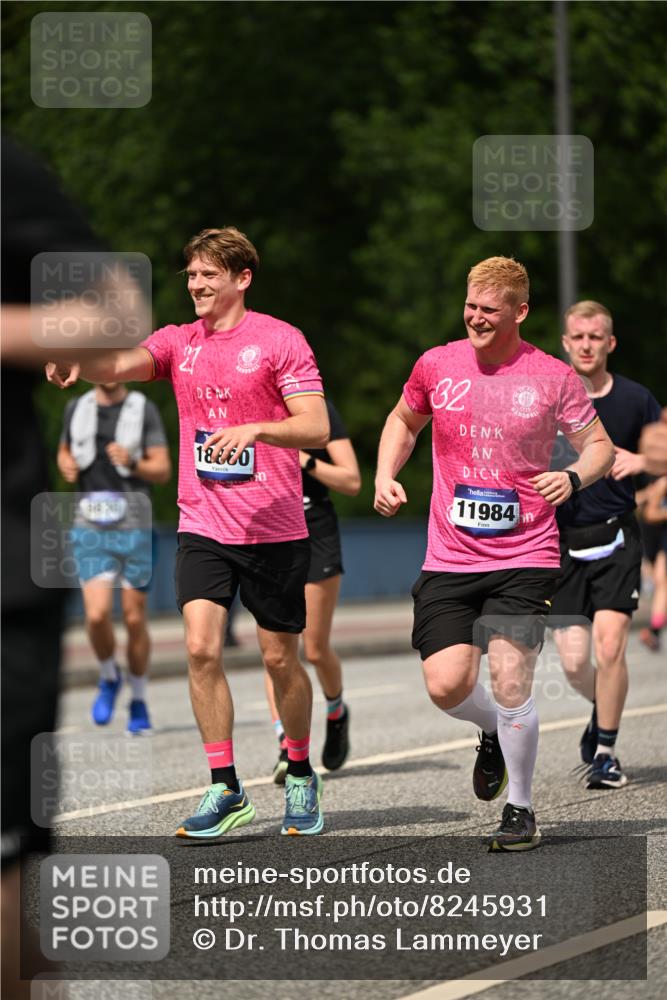 29.06.2025 - hella hamburg halbmarathon Dr. Thomas Lammeyer http://msf.ph/oto/8245931 29.06.2025 10:34:42 Kennedybrücke 1773, 2097, 2302, 2505, 2569, 6556, 6620, 6626, 7071, 7351, 7517, 8792, 9095, 9576, 9830, 9937, 10322, 10989, 10996 meine-sportfotos.de