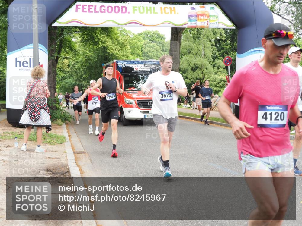29.06.2025 - hella hamburg halbmarathon MichiJ http://msf.ph/oto/8245967 29.06.2025 10:51:03 Zwischen KM18-KM19 1733, 1851, 2463, 3572, 4120, 4985, 5653, 7333, 9681, 10824, 11657, 12781, 12843, 13932, 13939, 16395, 16753, 17112, 17730, 19241 meine-sportfotos.de