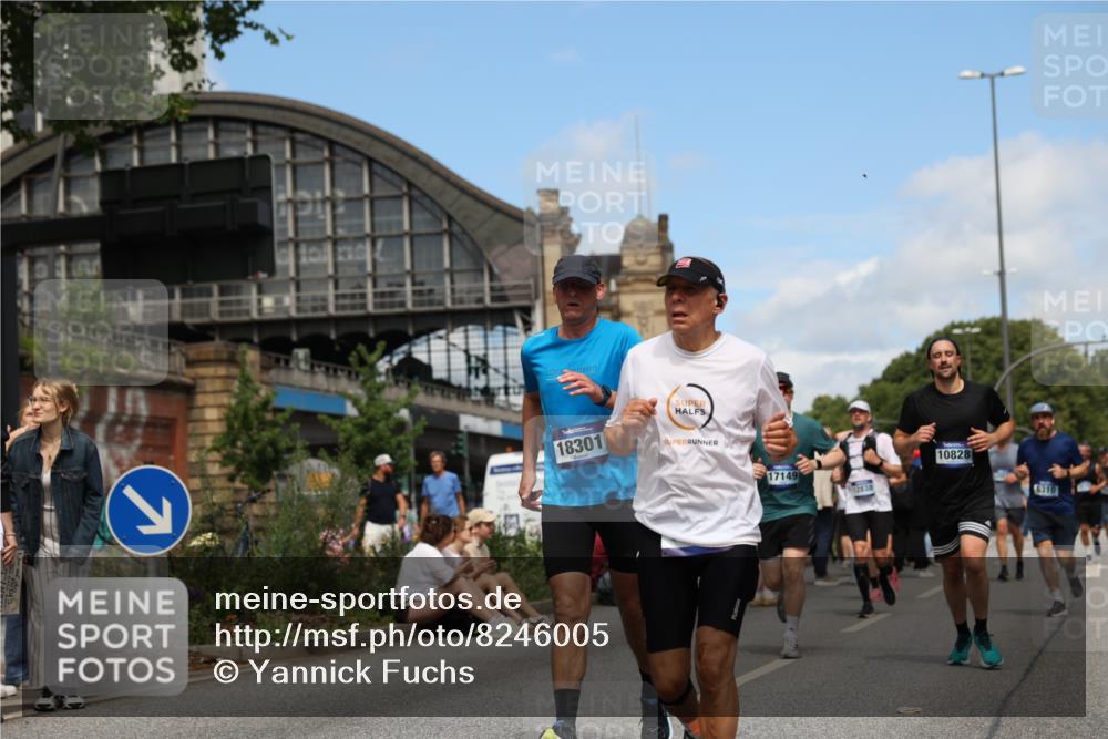29.06.2025 - hella hamburg halbmarathon Yannick Fuchs http://msf.ph/oto/8246005 29.06.2025 11:26:35 20KM 1029, 1154, 1799, 1995, 2464, 4375, 4376, 4680, 4844, 5167, 5294, 5495, 5661, 5743, 5871, 6105, 6156, 6310, 6574, 6843, 7111, 7497, 7944, 8306, 8589, 9573, 9653, 9654, 10564, 10828, 11205, 11713, 12838, 12901, 13177, 13227, 13339, 13423, 13704, 14527, 14854, 14855, 14919, 15077, 15870, 16796, 16845, 16919, 17099, 17149, 18296, 18301, 18536, 19144 meine-sportfotos.de