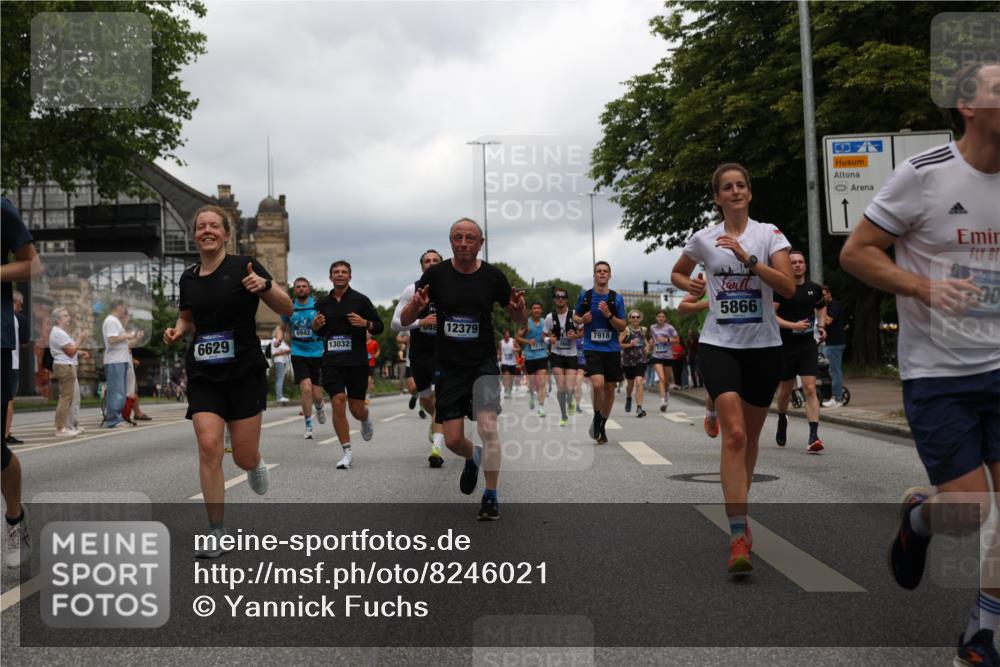 29.06.2025 - hella hamburg halbmarathon Yannick Fuchs http://msf.ph/oto/8246021 29.06.2025 10:47:42 20KM 1030, 1151, 1267, 1502, 1727, 1870, 2058, 2070, 2354, 2518, 2630, 3096, 3208, 3209, 3819, 4770, 5020, 5638, 5866, 6294, 6481, 6511, 6512, 6629, 6762, 6877, 6942, 7274, 7395, 7918, 8335, 8447, 9142, 9791, 9922, 10549, 10891, 11068, 11844, 12321, 12379, 12607, 12632, 12909, 13032, 13033, 13289, 13397, 13865, 13912, 13997, 14702, 15061, 15146, 15441, 15497, 15502, 15838, 15856, 15946, 16477, 17348, 17482, 18134, 18143, 18418, 18487, 18514, 18612 meine-sportfotos.de