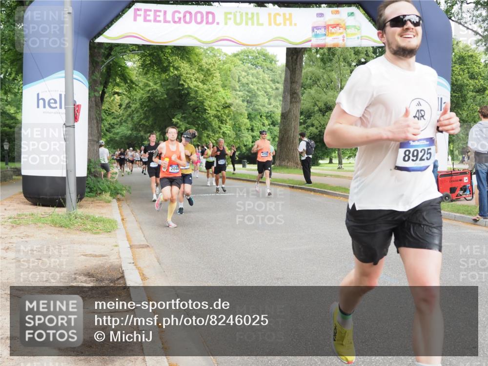 29.06.2025 - hella hamburg halbmarathon MichiJ http://msf.ph/oto/8246025 29.06.2025 10:28:20 Zwischen KM18-KM19 2044, 2546, 7109, 8925, 12088, 12335, 12772, 12865, 13479, 15435, 17425, 17668, 18154, 18803 meine-sportfotos.de