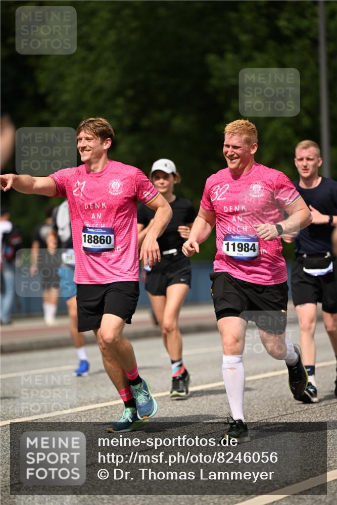 29.06.2025 - hella hamburg halbmarathon Dr. Thomas Lammeyer http://msf.ph/oto/8246056 29.06.2025 10:34:43 Kennedybrücke 1773, 2097, 2302, 2505, 2569, 6556, 6620, 6626, 7071, 7351, 7517, 8792, 9095, 9576, 9830, 9937, 10322, 10989, 10996 meine-sportfotos.de