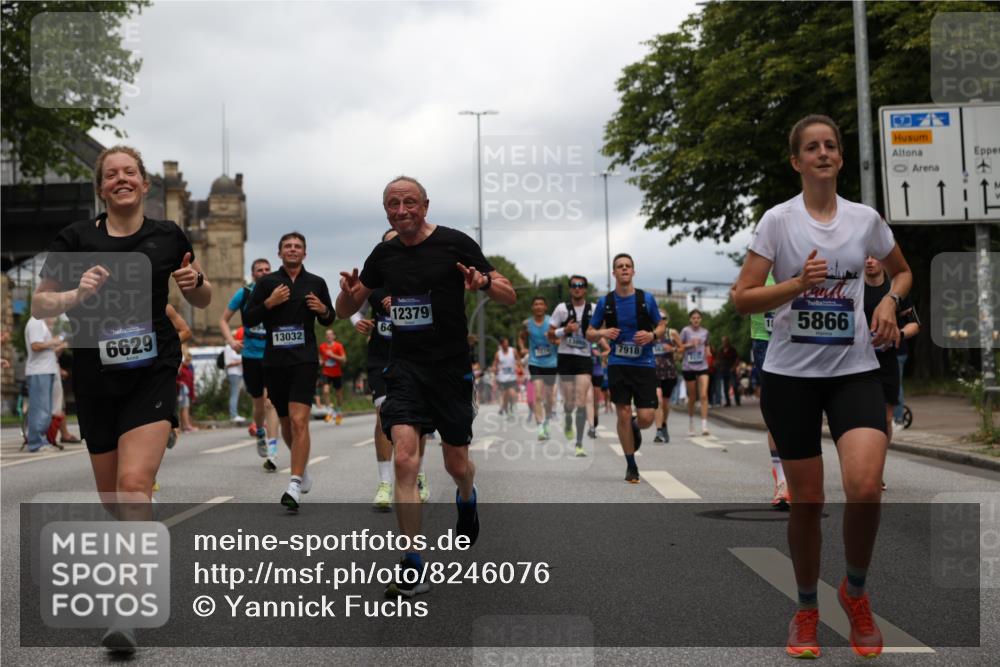 29.06.2025 - hella hamburg halbmarathon Yannick Fuchs http://msf.ph/oto/8246076 29.06.2025 10:47:43 20KM 1030, 1151, 1267, 1502, 1727, 1870, 2058, 2070, 2354, 2518, 2630, 3096, 3208, 3209, 3819, 5020, 5259, 5638, 5866, 6294, 6481, 6511, 6512, 6629, 6762, 6877, 6942, 7274, 7395, 7918, 8335, 8447, 9142, 9791, 9922, 10549, 10891, 11068, 11844, 12321, 12379, 12607, 12632, 12909, 13032, 13033, 13397, 13865, 13912, 13997, 14702, 15061, 15146, 15441, 15497, 15502, 15838, 15856, 15946, 16477, 16780, 17348, 17482, 18134, 18143, 18418, 18487, 18514, 18612 meine-sportfotos.de