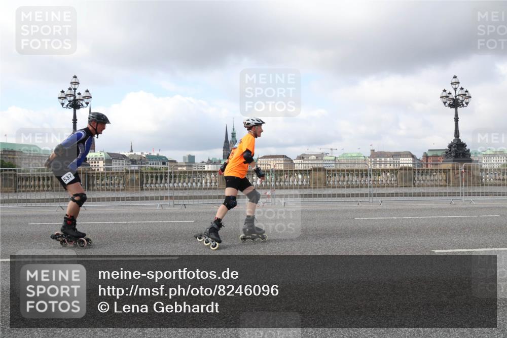 29.06.2025 - hella hamburg halbmarathon Lena Gebhardt http://msf.ph/oto/8246096 29.06.2025 09:02:38 Lombardsbrücke  meine-sportfotos.de