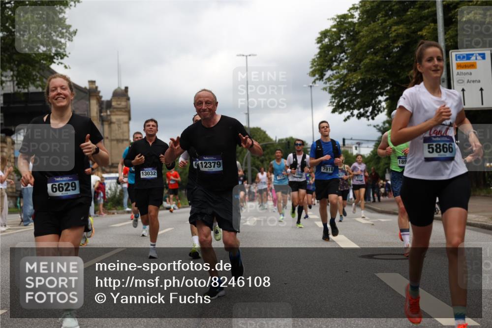 29.06.2025 - hella hamburg halbmarathon Yannick Fuchs http://msf.ph/oto/8246108 29.06.2025 10:47:43 20KM 1030, 1151, 1267, 1502, 1727, 1870, 2058, 2070, 2354, 2518, 2630, 3096, 3208, 3209, 3819, 5020, 5259, 5638, 5866, 6294, 6481, 6511, 6512, 6629, 6762, 6877, 6942, 7274, 7395, 7918, 8335, 8447, 9142, 9791, 9922, 10549, 10891, 11068, 11844, 12321, 12379, 12607, 12632, 12909, 13032, 13033, 13397, 13865, 13912, 13997, 14702, 15061, 15146, 15441, 15497, 15502, 15838, 15856, 15946, 16477, 16780, 17348, 17482, 18134, 18143, 18418, 18487, 18514, 18612 meine-sportfotos.de