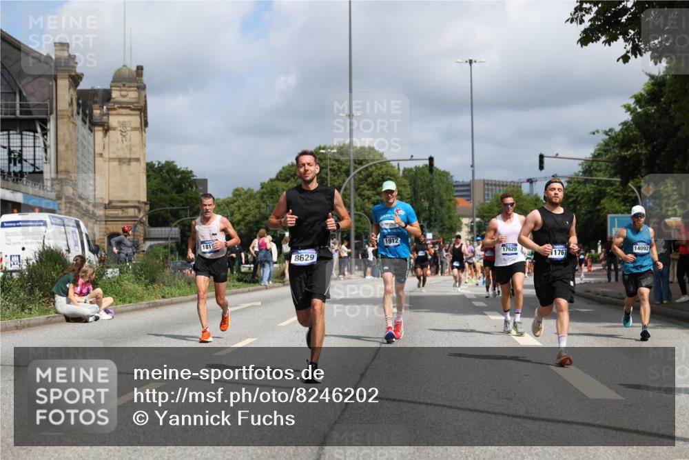 29.06.2025 - hella hamburg halbmarathon Yannick Fuchs http://msf.ph/oto/8246202 29.06.2025 10:35:12 20KM 1677, 1882, 1912, 2324, 2568, 2714, 2949, 3332, 4843, 4889, 5007, 5014, 5026, 5050, 5410, 5745, 5916, 6080, 6429, 7080, 7284, 8074, 8370, 8465, 8629, 8966, 9979, 10369, 10934, 10968, 10978, 11767, 11959, 12365, 12540, 12704, 13029, 13158, 13667, 14092, 14820, 15164, 15493, 15542, 15689, 16201, 16249, 16347, 16599, 17214, 17620, 17724, 17971, 18173, 18192, 18399, 18614 meine-sportfotos.de
