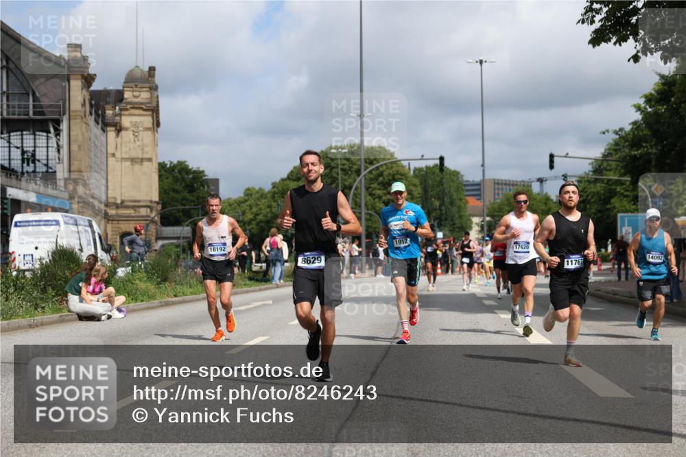 29.06.2025 - hella hamburg halbmarathon Yannick Fuchs http://msf.ph/oto/8246243 29.06.2025 10:35:13 20KM 1677, 1882, 1912, 2324, 2568, 2714, 2949, 3332, 4843, 4889, 5007, 5014, 5026, 5050, 5410, 5745, 5916, 6080, 6429, 7080, 7284, 8074, 8370, 8465, 8629, 8966, 9979, 10369, 10934, 10968, 10978, 11767, 11959, 12365, 12540, 12704, 13029, 13158, 13667, 14092, 14820, 15164, 15493, 15542, 15689, 16201, 16249, 16347, 16599, 17214, 17620, 17724, 17971, 18173, 18192, 18399 meine-sportfotos.de