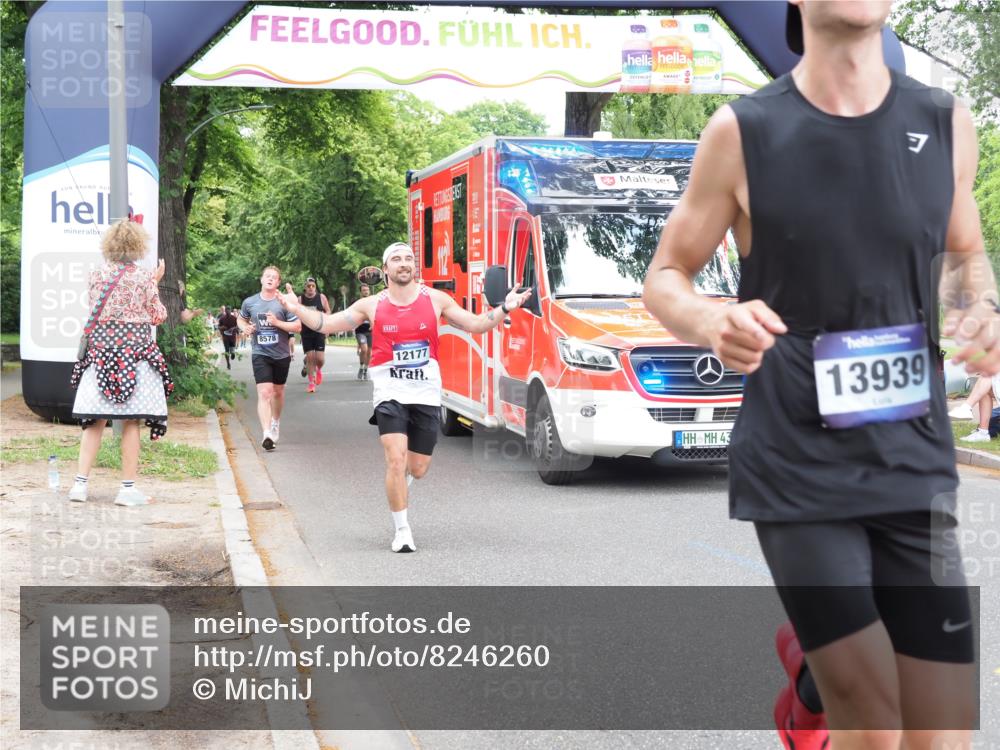 29.06.2025 - hella hamburg halbmarathon MichiJ http://msf.ph/oto/8246260 29.06.2025 10:51:05 Zwischen KM18-KM19 1733, 1851, 2463, 2698, 3572, 4120, 4985, 7333, 10824, 12177, 12843, 13939, 16395, 17112, 17730, 19241 meine-sportfotos.de