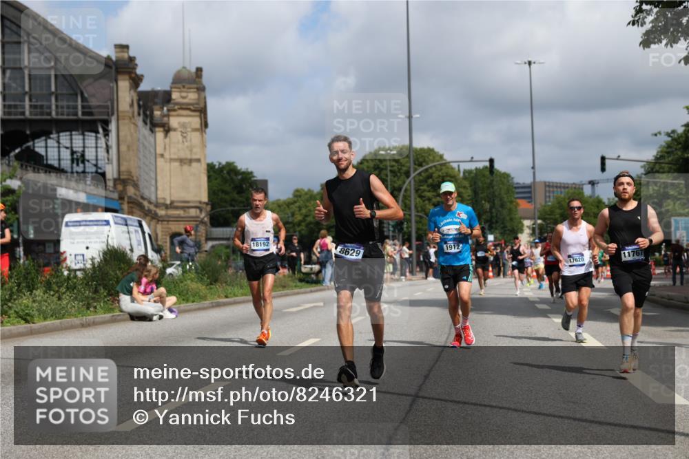 29.06.2025 - hella hamburg halbmarathon Yannick Fuchs http://msf.ph/oto/8246321 29.06.2025 10:35:13 20KM 1677, 1882, 1912, 2324, 2568, 2714, 2949, 3332, 4843, 4889, 5007, 5014, 5026, 5050, 5410, 5745, 5916, 6080, 6429, 7080, 7284, 8074, 8370, 8465, 8629, 8966, 9979, 10369, 10934, 10968, 10978, 11767, 11959, 12365, 12540, 12704, 13029, 13158, 13667, 14092, 14820, 15164, 15493, 15542, 15689, 16201, 16249, 16347, 16599, 17214, 17620, 17724, 17971, 18173, 18192, 18399 meine-sportfotos.de
