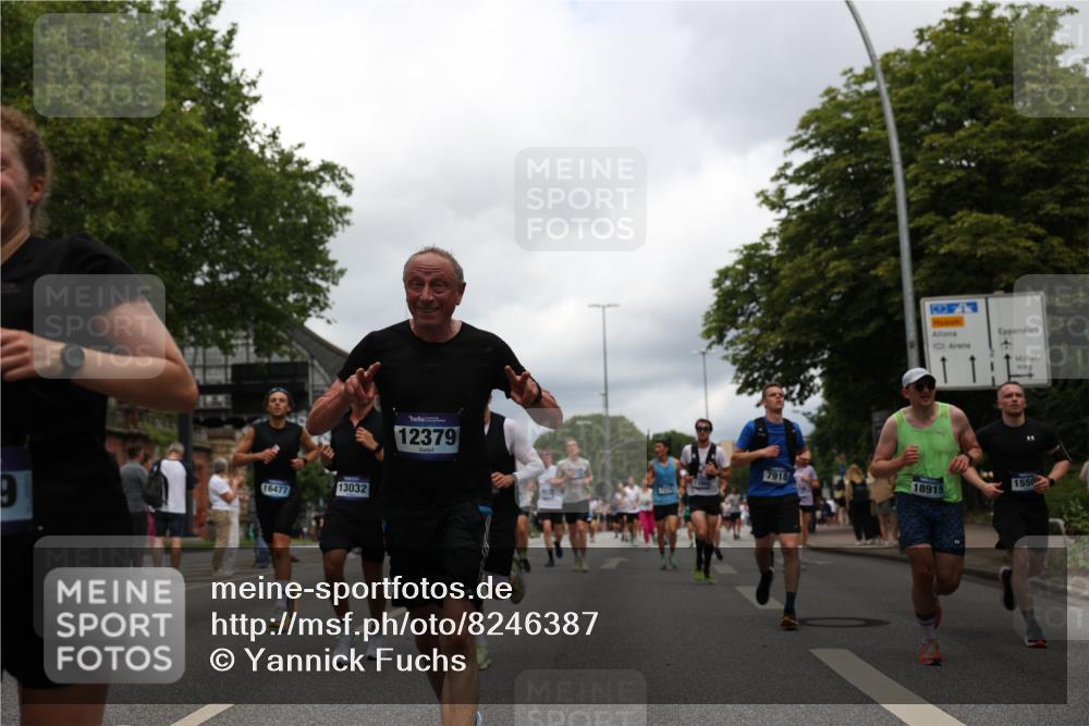29.06.2025 - hella hamburg halbmarathon Yannick Fuchs http://msf.ph/oto/8246387 29.06.2025 10:47:44 20KM 1030, 1151, 1267, 1502, 1727, 1870, 2058, 2070, 2354, 2518, 2630, 3096, 3819, 5020, 5259, 5638, 5866, 6294, 6481, 6511, 6512, 6629, 6762, 6877, 6942, 7274, 7395, 7918, 8285, 8335, 8447, 9142, 9791, 9922, 10891, 11068, 11844, 12321, 12379, 12607, 12632, 12909, 13032, 13033, 13397, 13794, 13865, 13912, 13997, 14702, 15146, 15441, 15502, 15838, 15856, 15946, 16477, 16780, 17348, 17482, 18134, 18143, 18418, 18487, 18514, 18612 meine-sportfotos.de