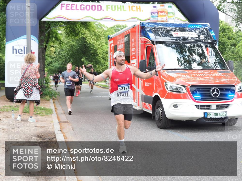 29.06.2025 - hella hamburg halbmarathon MichiJ http://msf.ph/oto/8246422 29.06.2025 10:51:06 Zwischen KM18-KM19 1851, 2698, 3572, 4120, 4985, 7333, 10824, 12177, 13939, 16395, 17730, 19241 meine-sportfotos.de