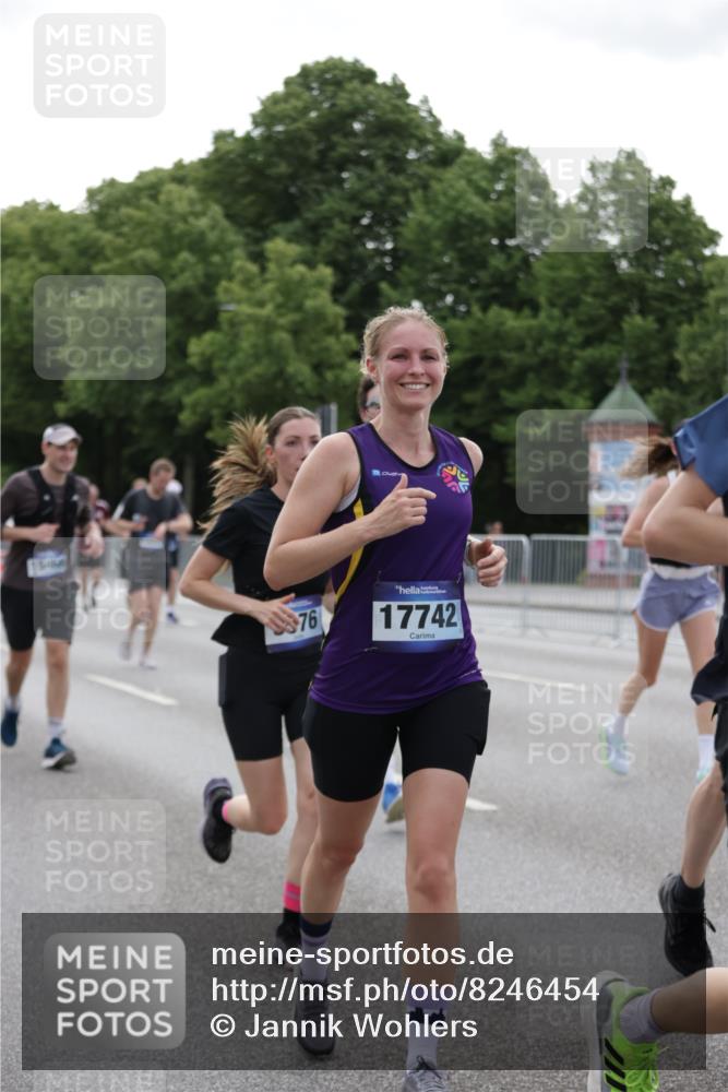 29.06.2025 - hella hamburg halbmarathon Jannik Wohlers http://msf.ph/oto/8246454 29.06.2025 10:30:35 Lombardsbrücke 1472, 1773, 2097, 2268, 2505, 3131, 6195, 6556, 6620, 6787, 7351, 8757, 9576, 10989, 11981, 11988, 12384, 12627, 14095, 14803, 15466, 15589, 17224, 17463, 17742, 17966, 19052, 19226 meine-sportfotos.de