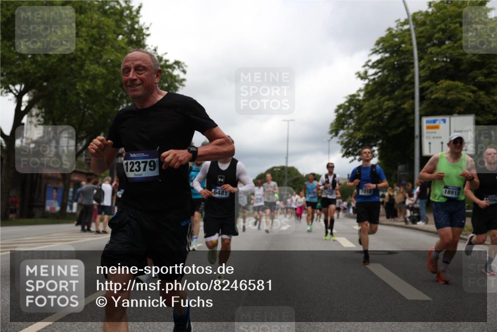 29.06.2025 - hella hamburg halbmarathon Yannick Fuchs http://msf.ph/oto/8246581 29.06.2025 10:47:44 20KM 1030, 1151, 1267, 1502, 1727, 1870, 2058, 2070, 2354, 2518, 2630, 3096, 3819, 5020, 5259, 5638, 5866, 6294, 6481, 6511, 6512, 6629, 6762, 6877, 6942, 7274, 7395, 7918, 8285, 8335, 8447, 9142, 9791, 9922, 10891, 11068, 11844, 12321, 12379, 12607, 12632, 12909, 13032, 13033, 13397, 13794, 13865, 13912, 13997, 14702, 15146, 15441, 15502, 15838, 15856, 15946, 16477, 16780, 17348, 17482, 18134, 18143, 18418, 18487, 18514, 18612 meine-sportfotos.de