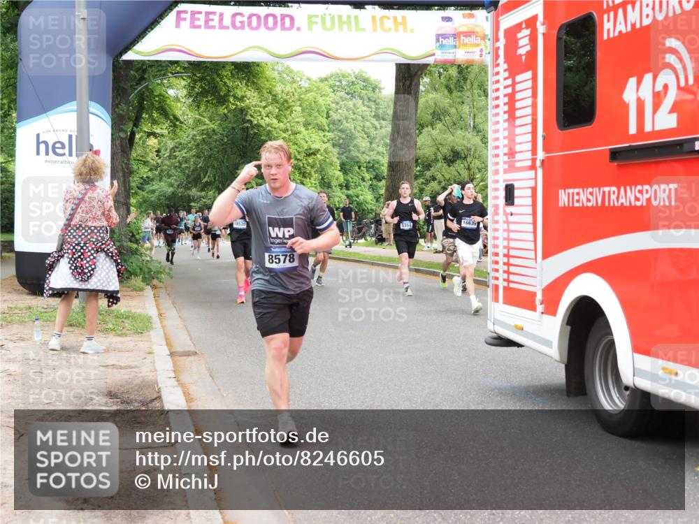 29.06.2025 - hella hamburg halbmarathon MichiJ http://msf.ph/oto/8246605 29.06.2025 10:51:08 Zwischen KM18-KM19 2698, 3572, 4120, 8578, 12177, 13939, 16395, 16639, 17730, 18520 meine-sportfotos.de