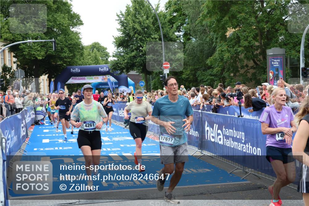 29.06.2025 - hella hamburg halbmarathon Zöllner http://msf.ph/oto/8246647 29.06.2025 10:57:14 Ziel 1387, 1877, 4167, 4261, 4940, 9577, 9884, 11590, 11612, 13750, 14139, 14588, 15110, 15664, 15726, 17617, 17660, 17993, 18208, 19184 meine-sportfotos.de