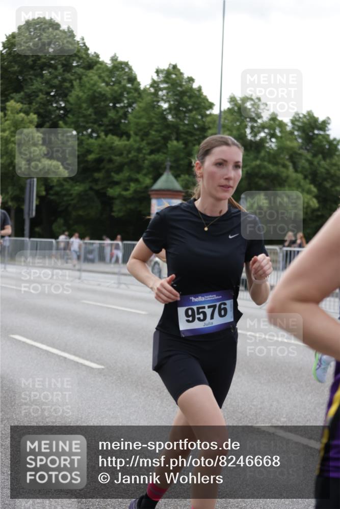 29.06.2025 - hella hamburg halbmarathon Jannik Wohlers http://msf.ph/oto/8246668 29.06.2025 10:30:36 Lombardsbrücke 1472, 1773, 2097, 2268, 2505, 3131, 6195, 6620, 6787, 7351, 8757, 9576, 10989, 11981, 11988, 12384, 12627, 14095, 14803, 15466, 15589, 17224, 17463, 17742, 17966, 19052, 19226 meine-sportfotos.de