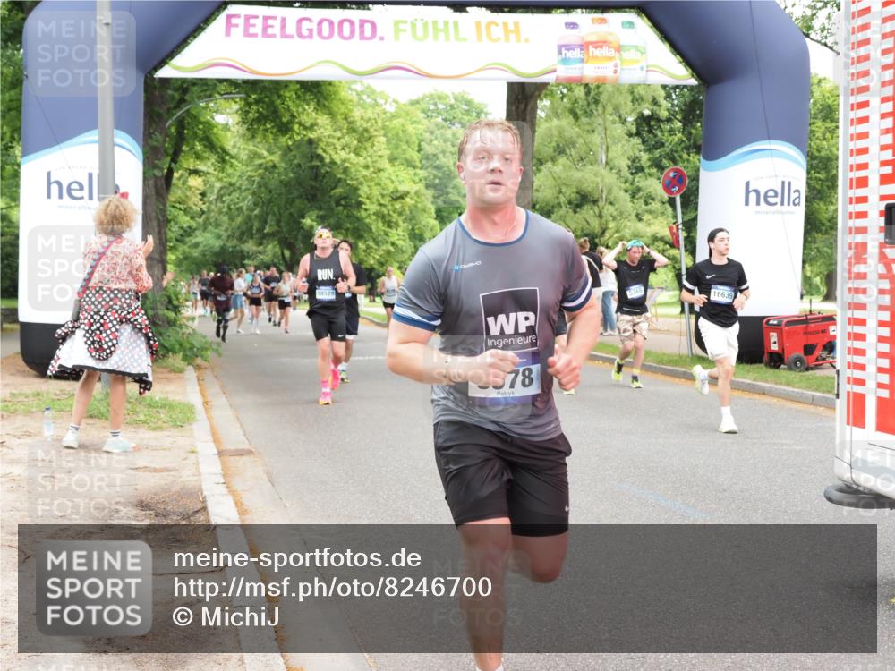29.06.2025 - hella hamburg halbmarathon MichiJ http://msf.ph/oto/8246700 29.06.2025 10:51:09 Zwischen KM18-KM19 2698, 3572, 4120, 5354, 5365, 8578, 9680, 10694, 12177, 13939, 16639, 17730, 18520 meine-sportfotos.de