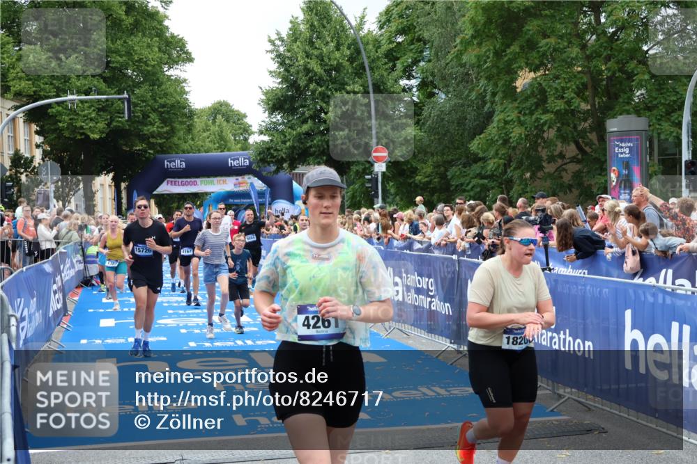 29.06.2025 - hella hamburg halbmarathon Zöllner http://msf.ph/oto/8246717 29.06.2025 10:57:15 Ziel 1387, 1877, 2676, 4167, 4261, 4940, 9577, 9884, 10383, 11590, 11612, 13750, 14139, 15110, 15664, 15726, 17660, 17848, 17993, 18208, 19184 meine-sportfotos.de