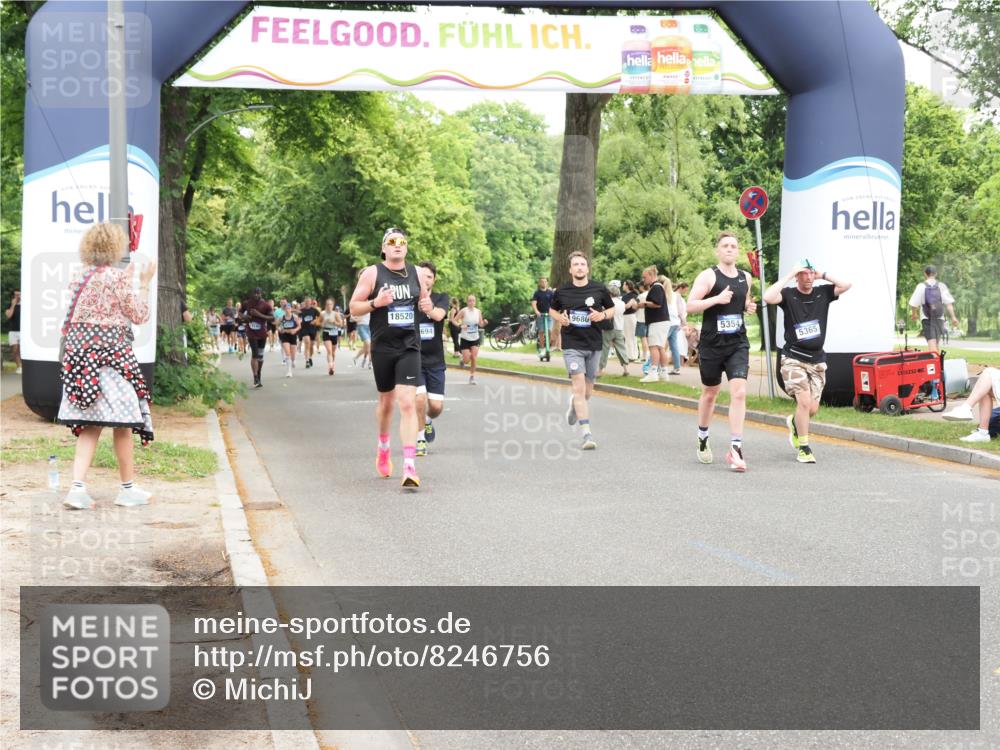 29.06.2025 - hella hamburg halbmarathon MichiJ http://msf.ph/oto/8246756 29.06.2025 10:51:10 Zwischen KM18-KM19 2698, 3572, 5354, 5365, 8578, 9680, 10694, 12177, 13939, 16639, 18520 meine-sportfotos.de