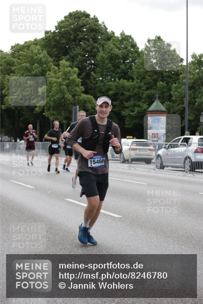 29.06.2025 - hella hamburg halbmarathon Jannik Wohlers http://msf.ph/oto/8246780 29.06.2025 10:30:37 Lombardsbrücke 1472, 1773, 2097, 2268, 2505, 3131, 4561, 6195, 6620, 6787, 7351, 8757, 9576, 10989, 11981, 11988, 12384, 12627, 14095, 14803, 15466, 15589, 17224, 17463, 17509, 17742, 17966, 19052, 19226 meine-sportfotos.de