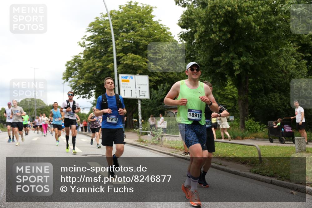 29.06.2025 - hella hamburg halbmarathon Yannick Fuchs http://msf.ph/oto/8246877 29.06.2025 10:47:45 20KM 1030, 1151, 1267, 1422, 1502, 1727, 1870, 2058, 2070, 2354, 2518, 2630, 3096, 3819, 5020, 5259, 5638, 5866, 6294, 6481, 6511, 6512, 6629, 6762, 6877, 6942, 7274, 7395, 7918, 8285, 8335, 8447, 9380, 9791, 9922, 10891, 11068, 11844, 12321, 12379, 12607, 12632, 12909, 13032, 13033, 13397, 13794, 13865, 13912, 13997, 14702, 15146, 15441, 15502, 15838, 15856, 15946, 16477, 16780, 17348, 17482, 18134, 18143, 18418, 18487, 18514, 18612 meine-sportfotos.de