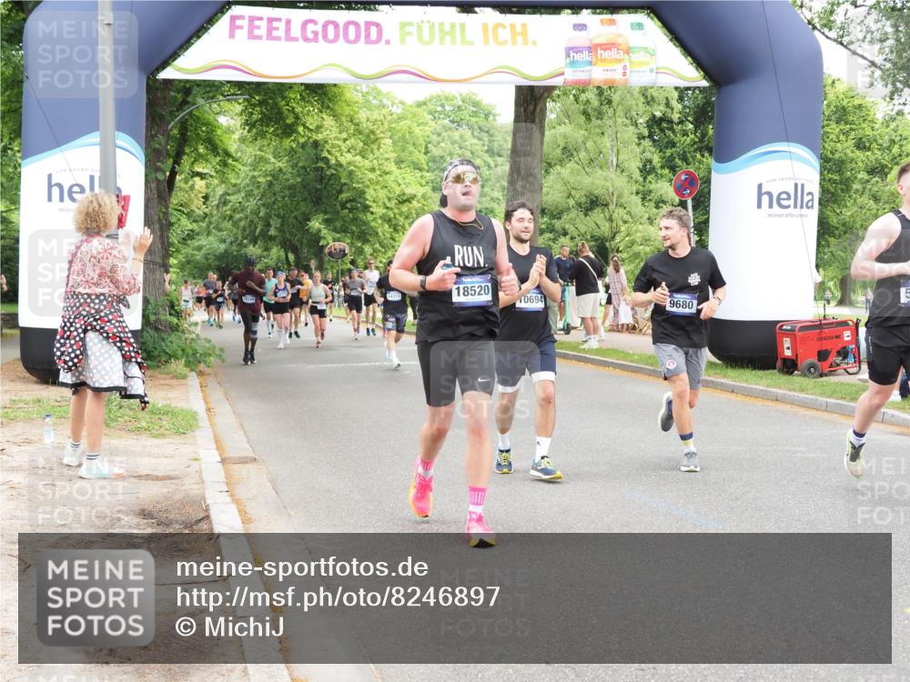 29.06.2025 - hella hamburg halbmarathon MichiJ http://msf.ph/oto/8246897 29.06.2025 10:51:11 Zwischen KM18-KM19 2698, 5354, 5365, 8578, 9680, 10694, 12177, 16639, 18520 meine-sportfotos.de