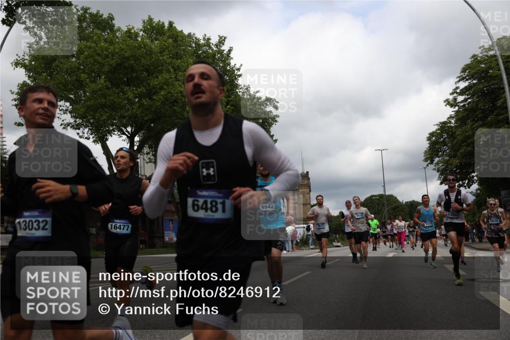 29.06.2025 - hella hamburg halbmarathon Yannick Fuchs http://msf.ph/oto/8246912 29.06.2025 10:47:45 20KM 1030, 1151, 1267, 1422, 1502, 1727, 1870, 2058, 2070, 2354, 2518, 2630, 3096, 3819, 5020, 5259, 5638, 5866, 6294, 6481, 6511, 6512, 6629, 6762, 6877, 6942, 7274, 7395, 7918, 8285, 8335, 8447, 9380, 9791, 9922, 10891, 11068, 11844, 12321, 12379, 12607, 12632, 12909, 13032, 13033, 13397, 13794, 13865, 13912, 13997, 14702, 15146, 15441, 15502, 15838, 15856, 15946, 16477, 16780, 17348, 17482, 18134, 18143, 18418, 18487, 18514, 18612 meine-sportfotos.de