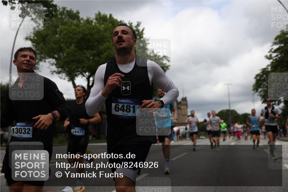 29.06.2025 - hella hamburg halbmarathon Yannick Fuchs http://msf.ph/oto/8246926 29.06.2025 10:47:45 20KM 1030, 1151, 1267, 1422, 1502, 1727, 1870, 2058, 2070, 2354, 2518, 2630, 3096, 3819, 5020, 5259, 5638, 5866, 6294, 6481, 6511, 6512, 6629, 6762, 6877, 6942, 7274, 7395, 7918, 8285, 8335, 8447, 9380, 9791, 9922, 10891, 11068, 11844, 12321, 12379, 12607, 12632, 12909, 13032, 13033, 13397, 13794, 13865, 13912, 13997, 14702, 15146, 15441, 15502, 15838, 15856, 15946, 16477, 16780, 17348, 17482, 18134, 18143, 18418, 18487, 18514, 18612 meine-sportfotos.de