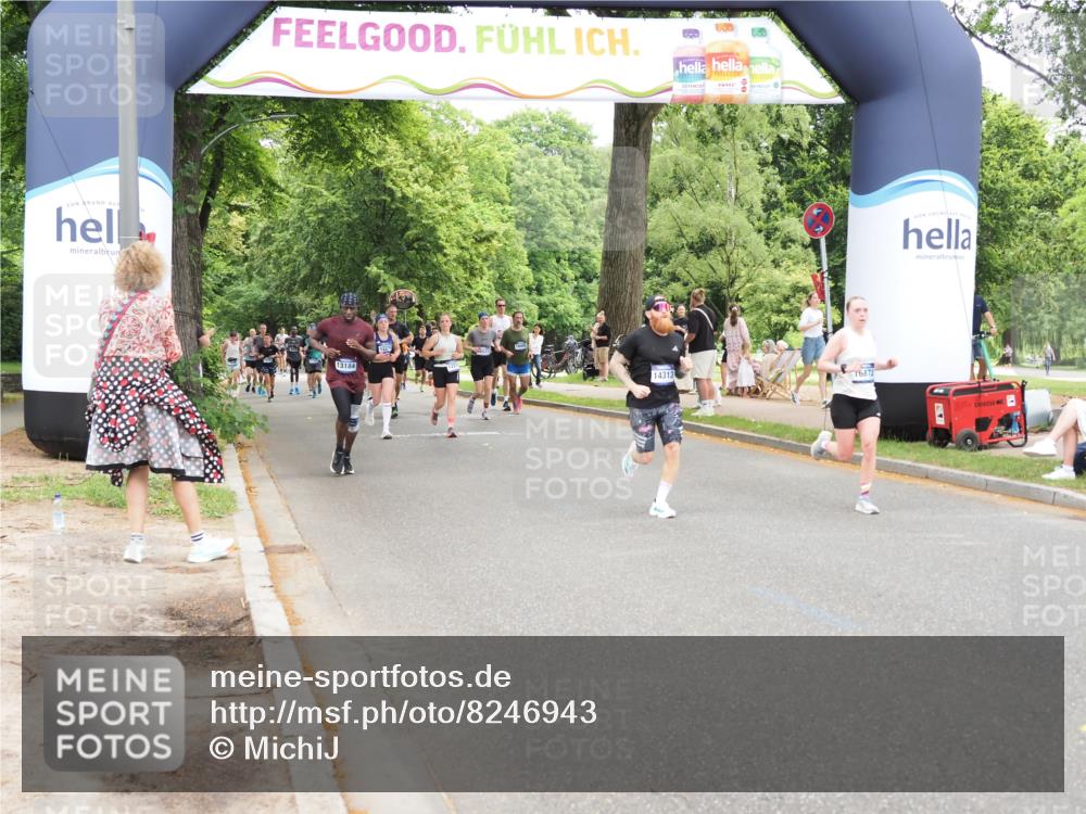 29.06.2025 - hella hamburg halbmarathon MichiJ http://msf.ph/oto/8246943 29.06.2025 10:51:14 Zwischen KM18-KM19 5354, 5365, 8578, 9680, 10694, 13184, 14313, 16639, 16872, 18520 meine-sportfotos.de