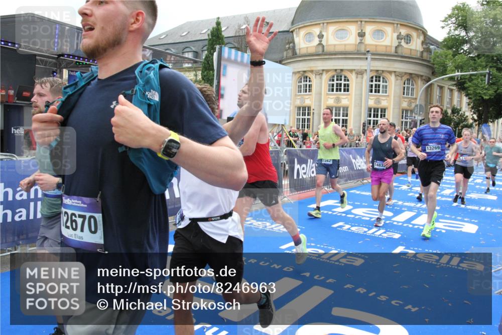 29.06.2025 - hella hamburg halbmarathon Michael Strokosch http://msf.ph/oto/8246963 29.06.2025 10:49:31 Ziel 1342, 1476, 2592, 2596, 2878, 8437, 8689, 8813, 11339, 11779, 12094, 12670, 13269, 14838, 15784, 15857, 15894, 15966, 16891, 18476, 18887, 18960 meine-sportfotos.de