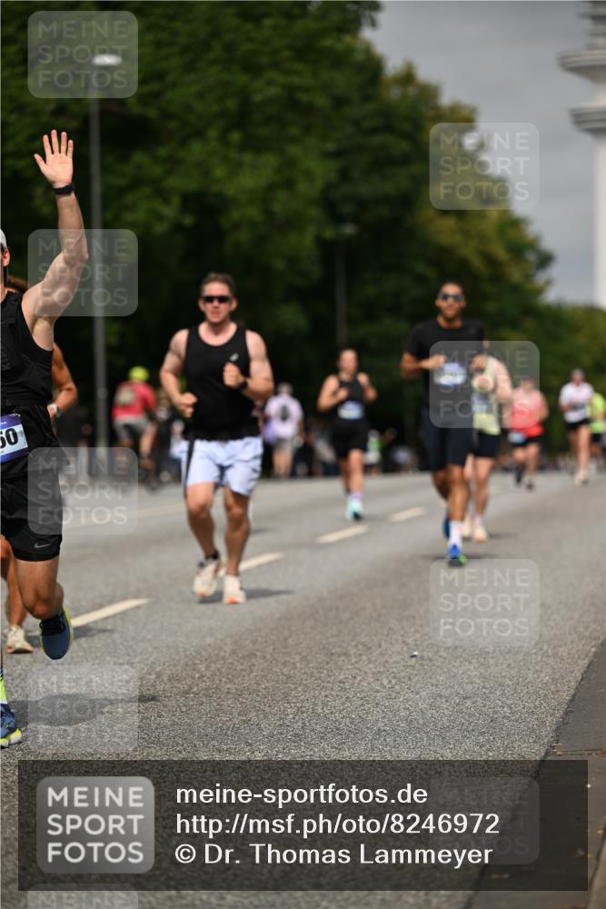 29.06.2025 - hella hamburg halbmarathon Dr. Thomas Lammeyer http://msf.ph/oto/8246972 29.06.2025 10:14:15 Kennedybrücke 1052, 1186, 1456, 1483, 1513, 1573, 4389, 7042, 7058, 7250, 7685, 8090, 8685, 8890, 9681, 9816, 9988, 11027, 11180 meine-sportfotos.de