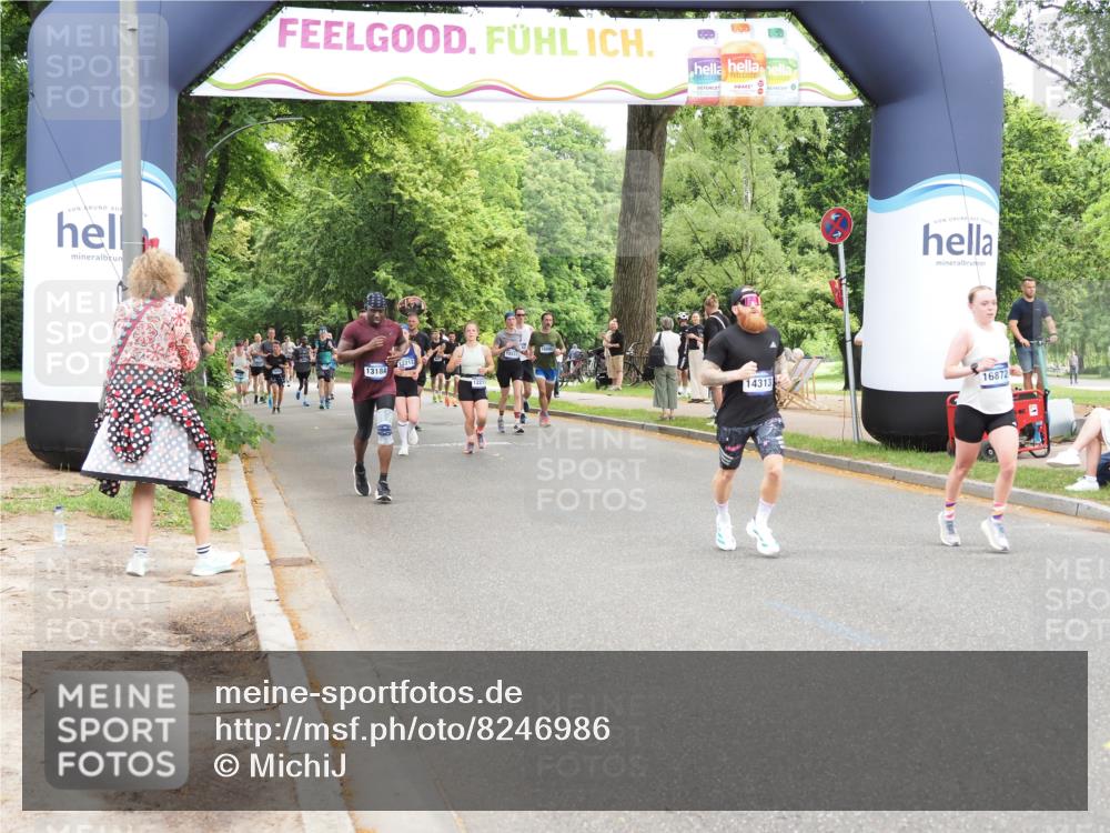 29.06.2025 - hella hamburg halbmarathon MichiJ http://msf.ph/oto/8246986 29.06.2025 10:51:14 Zwischen KM18-KM19 5354, 5365, 8578, 9680, 10694, 13184, 14313, 16639, 16872, 18520 meine-sportfotos.de