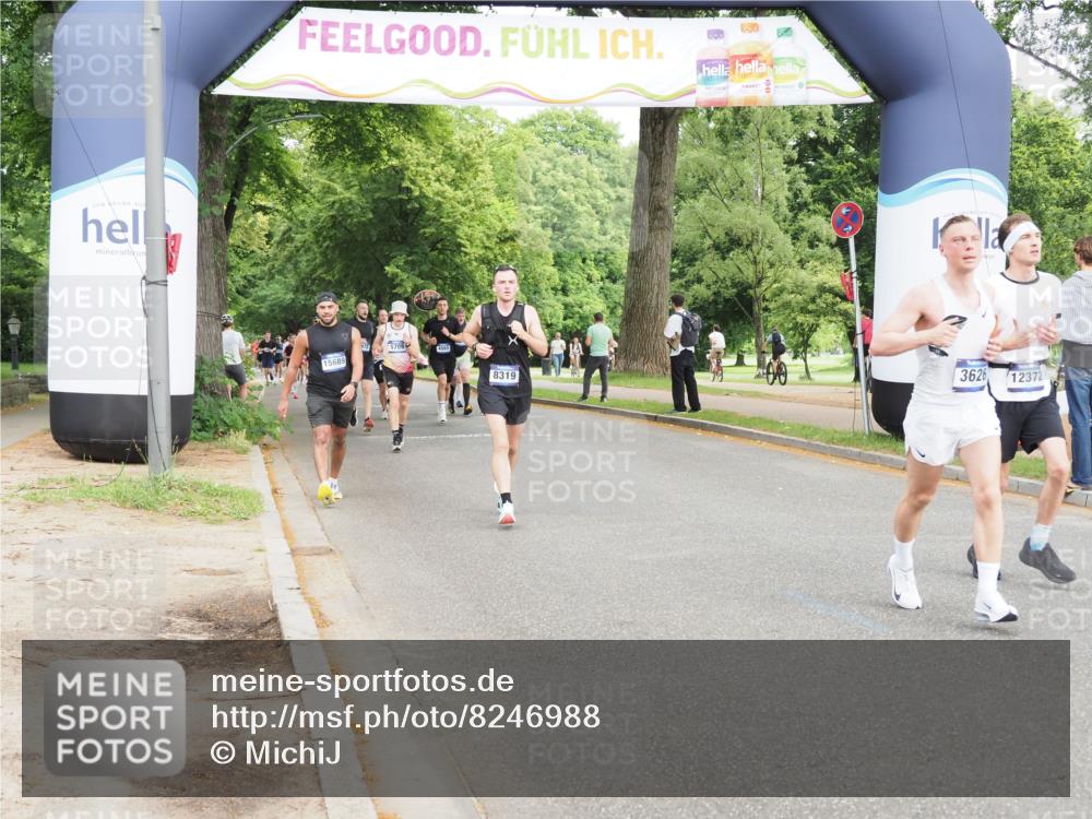 29.06.2025 - hella hamburg halbmarathon MichiJ http://msf.ph/oto/8246988 29.06.2025 10:28:30 Zwischen KM18-KM19 1975, 3626, 4398, 4766, 8319, 8933, 9116, 9294, 10968, 12372 meine-sportfotos.de