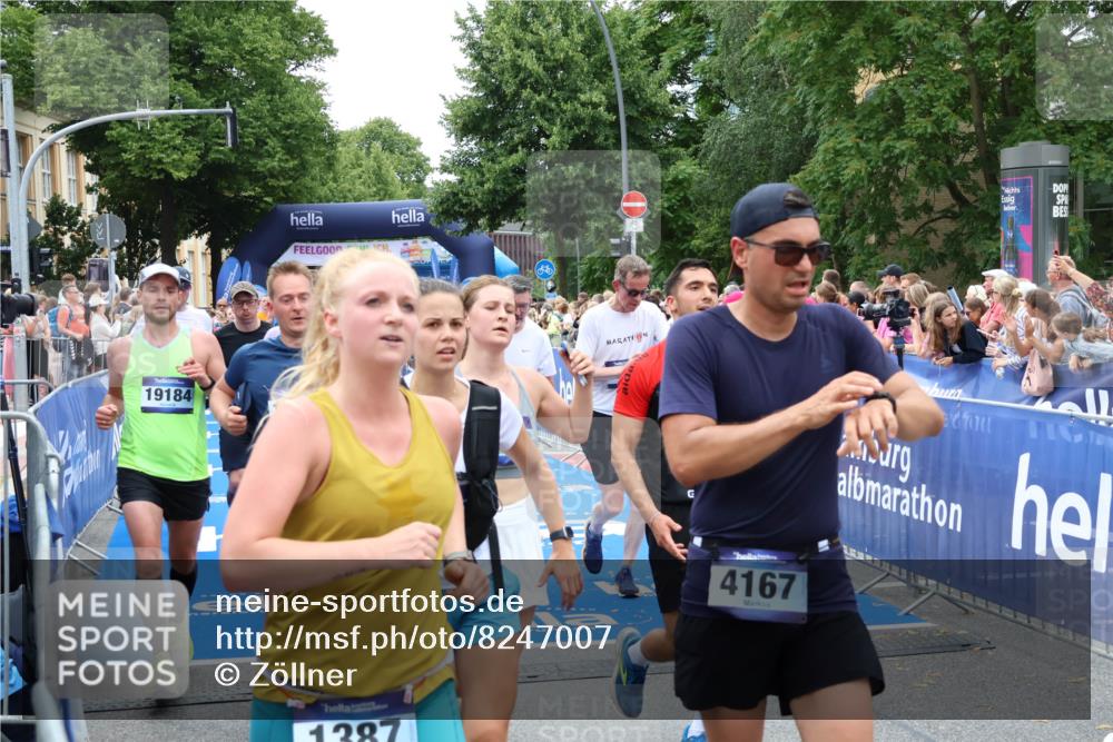 29.06.2025 - hella hamburg halbmarathon Zöllner http://msf.ph/oto/8247007 29.06.2025 10:57:21 Ziel 1877, 2417, 2676, 4940, 5926, 6272, 8585, 9450, 9577, 9934, 10383, 11590, 12014, 12590, 13664, 13750, 15110, 15229, 15664, 16625, 17660, 17779, 17848, 17993, 19184 meine-sportfotos.de