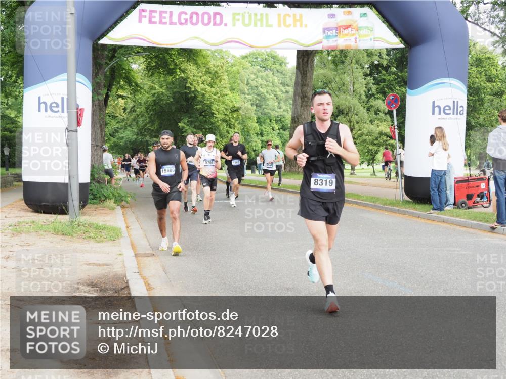 29.06.2025 - hella hamburg halbmarathon MichiJ http://msf.ph/oto/8247028 29.06.2025 10:28:32 Zwischen KM18-KM19 1975, 3626, 4766, 5709, 8319, 8933, 9116, 10968, 12372, 14077, 15689 meine-sportfotos.de